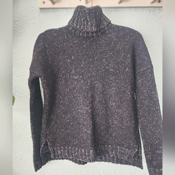 Vince silk and wool blend turtleneck semicrop sweater - Picture 1 of 13